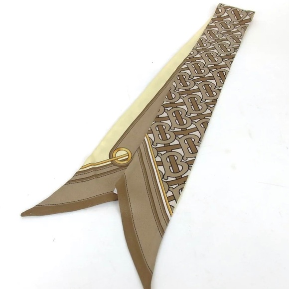 BURBERRY Silk Scarf- 34.6βx 2.4β π₯π€©β€οΈ - Picture 5 of 17